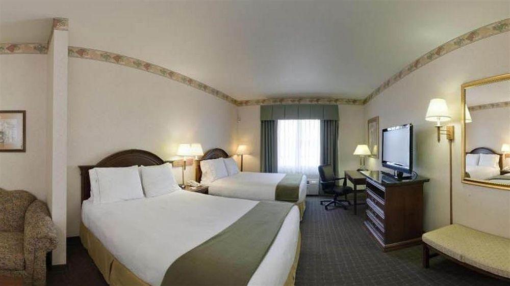 Holiday Inn Express Hotel & Suites Eagle Pass By Ihg Ngoại thất bức ảnh