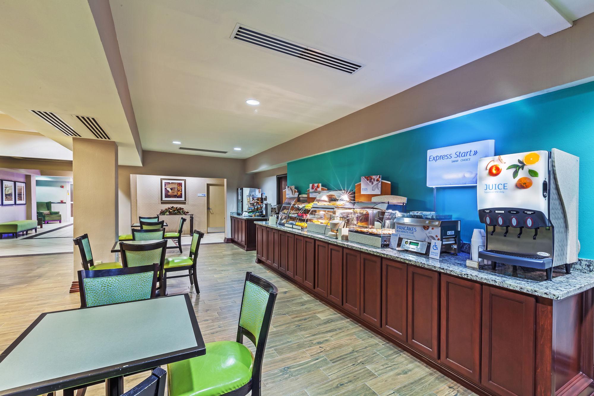 Holiday Inn Express Hotel & Suites Eagle Pass By Ihg Ngoại thất bức ảnh
